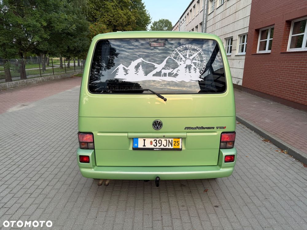 Volkswagen Multivan - 6