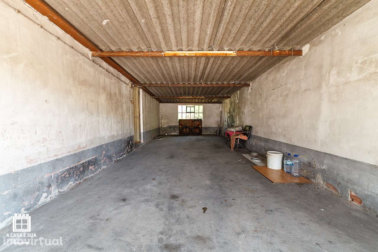 Armazém de 2 pisos em São João da Madeira - Exclusivo - Grande imagem: 5/24