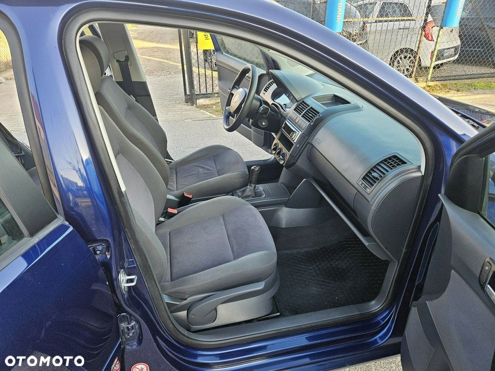 Volkswagen Polo 1.4 - 10