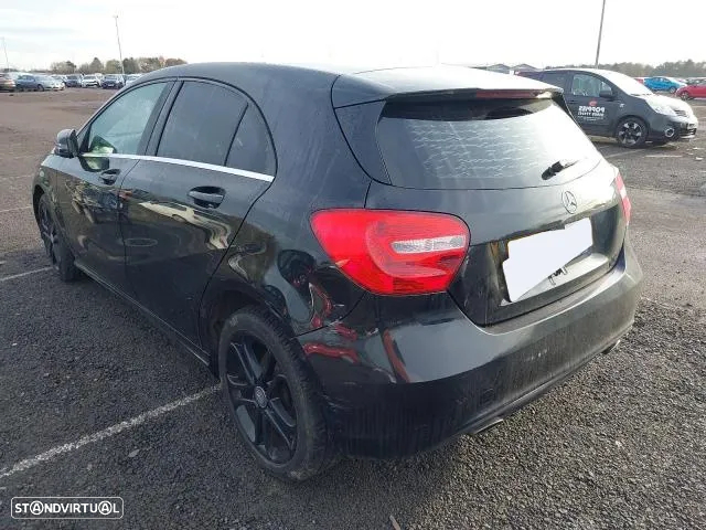 Mercedes Benz A180 W176 Class A BlueEfficiency para peças - 1.6 Diesel - 4