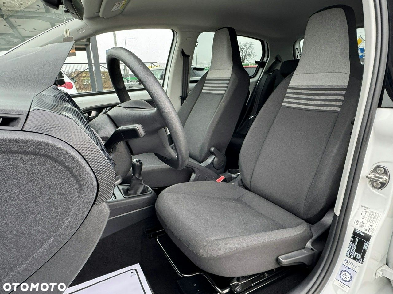 Volkswagen up! - 19