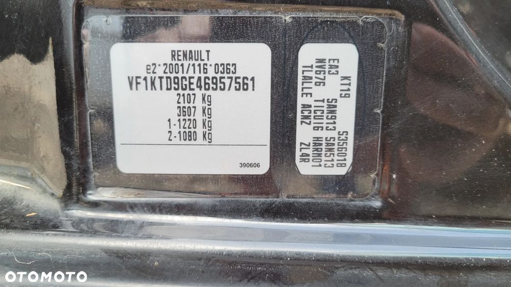 Renault Laguna dCi 175 FAP GT - 27