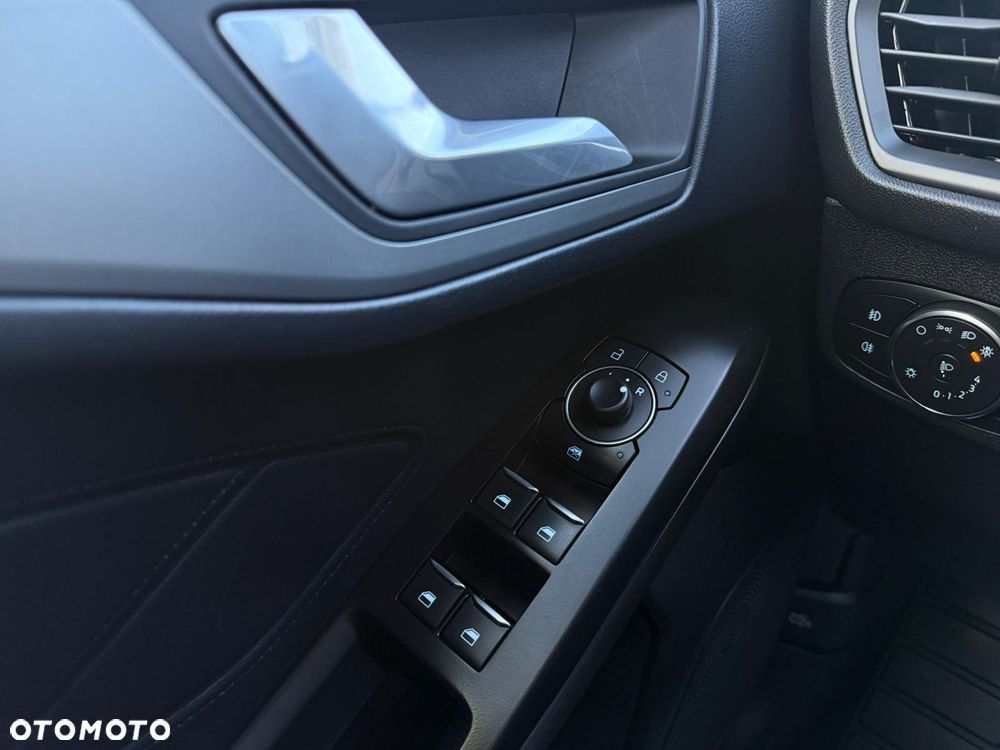 Ford Focus 1.0 EcoBoost STart-Stopp-System TITANIUM - 33