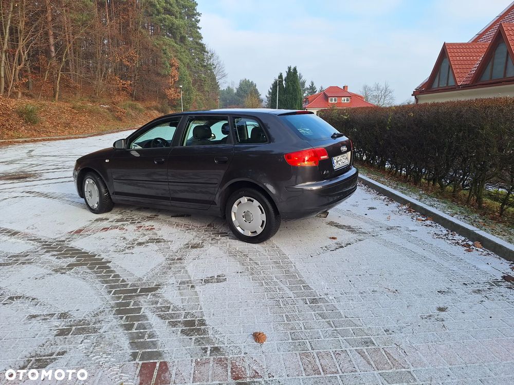 Audi A3 Sportback - 12