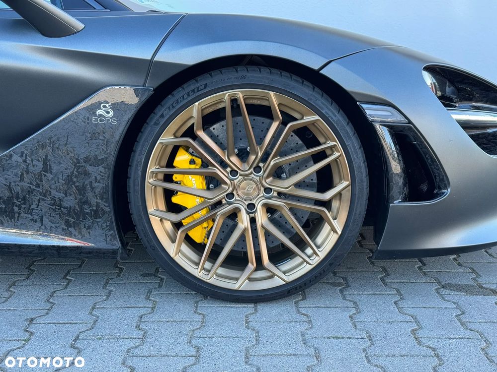 McLaren 720S Coupe - 6