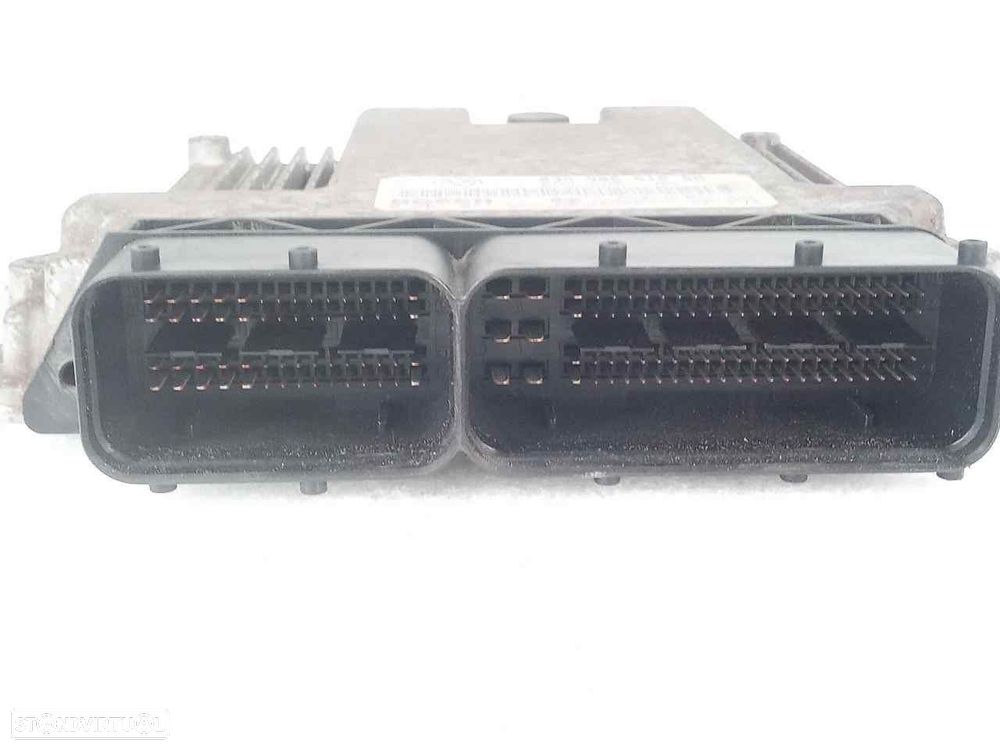 CENTRALINA MOTOR UCE VOLKSWAGEN CADDY III BREAK FAMILIAR 2005 -0281011882 - 3