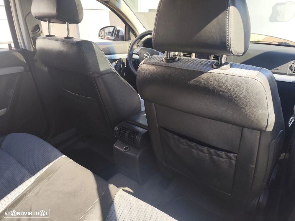 Opel Vectra GTS 2.2 DTi - 9