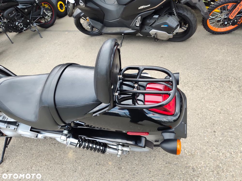 Harley-Davidson V-Rod Night Rod - 10