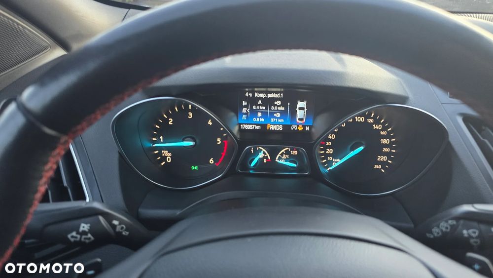 Ford Kuga 2.0 TDCi 4x4 ST-Line - 22