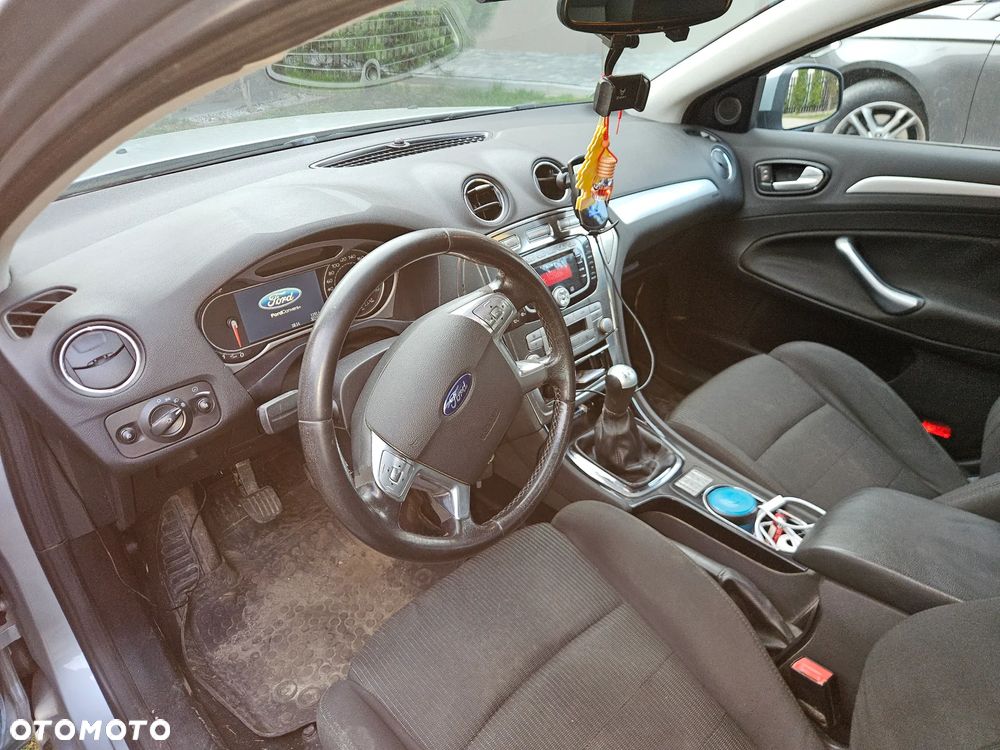 Ford Mondeo 1.8 TDCi Ambiente - 5