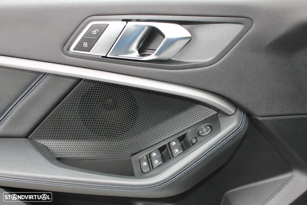 BMW 116 d Pack M - 29