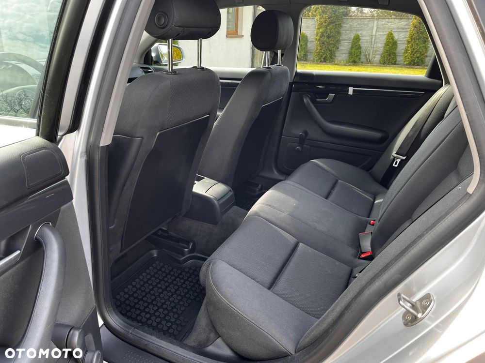 Audi A4 Limousine - 19