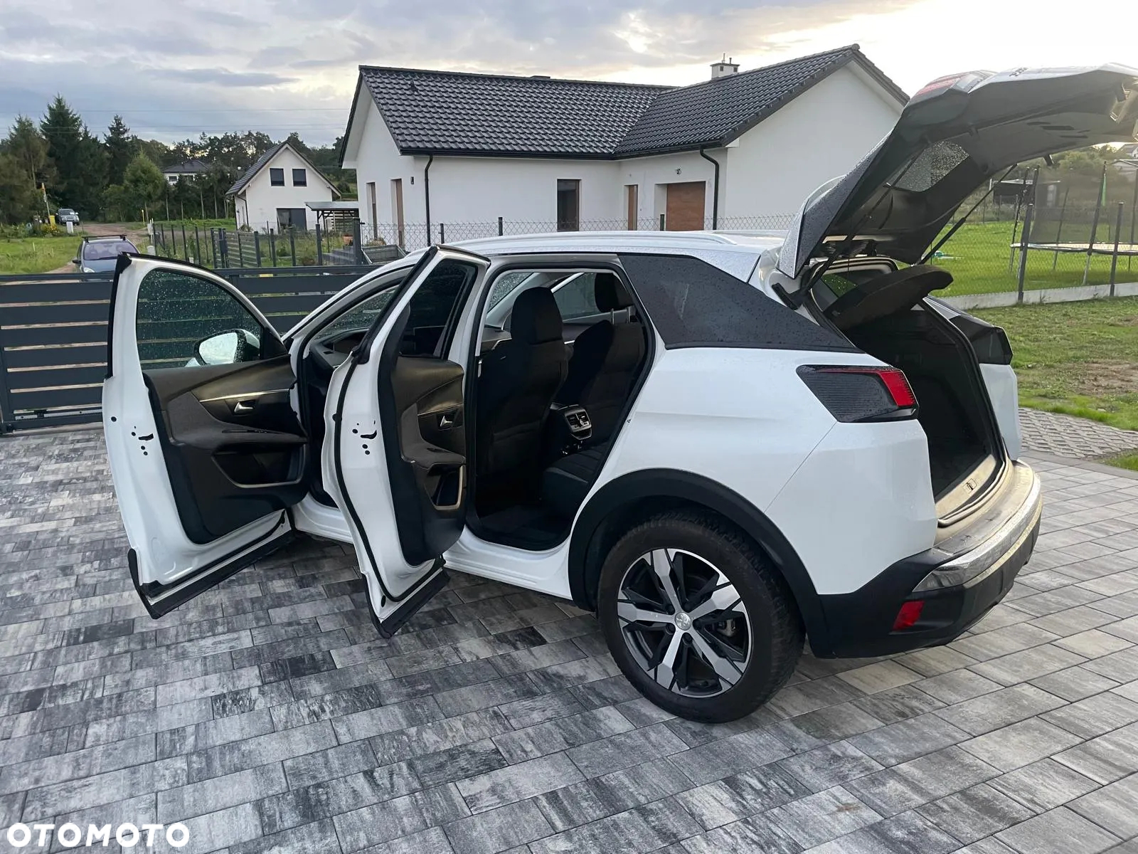 Peugeot 3008 1.2 PureTech Crossway S&S EAT6 - 32