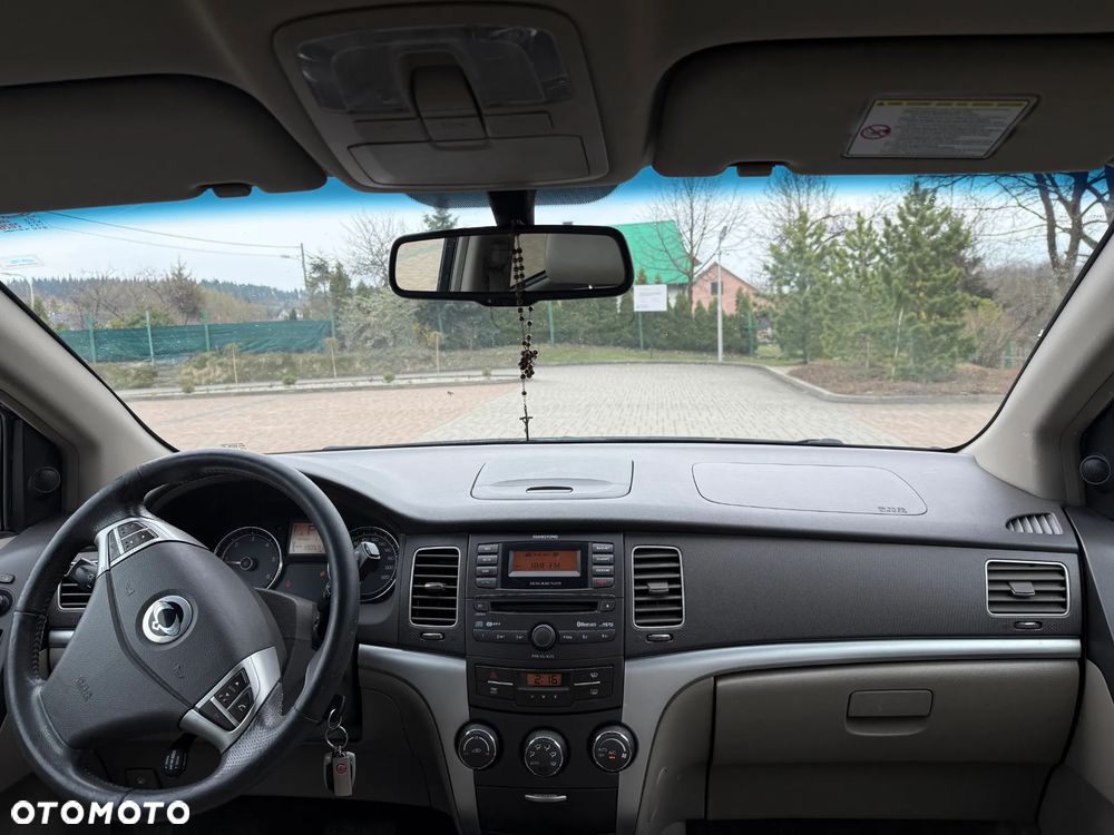 SsangYong/KGM Korando 2.0 E-XDi DPF 2WD Automatik Quartz - 13