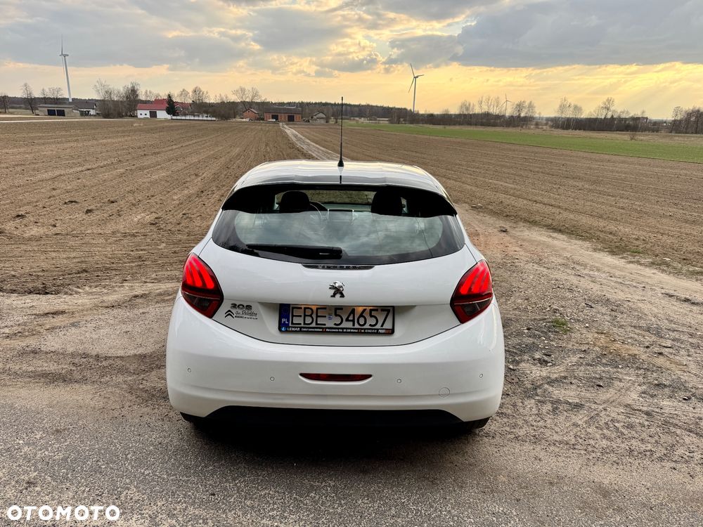 Peugeot 208 1.6 BlueHDi Active - 11