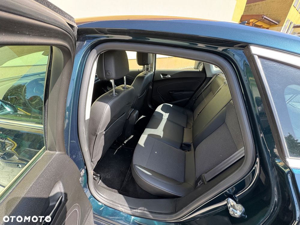 Opel Astra 1.7 CDTI Cosmo - 7