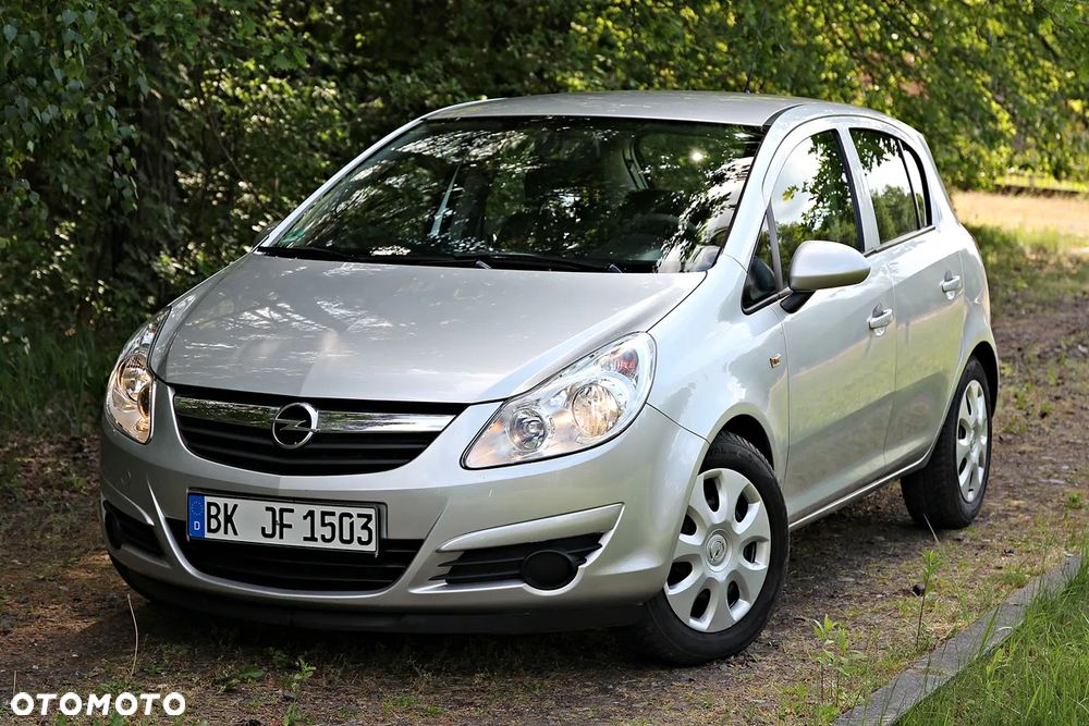 Opel Corsa 1.2 16V Easytronic Cosmo - 3