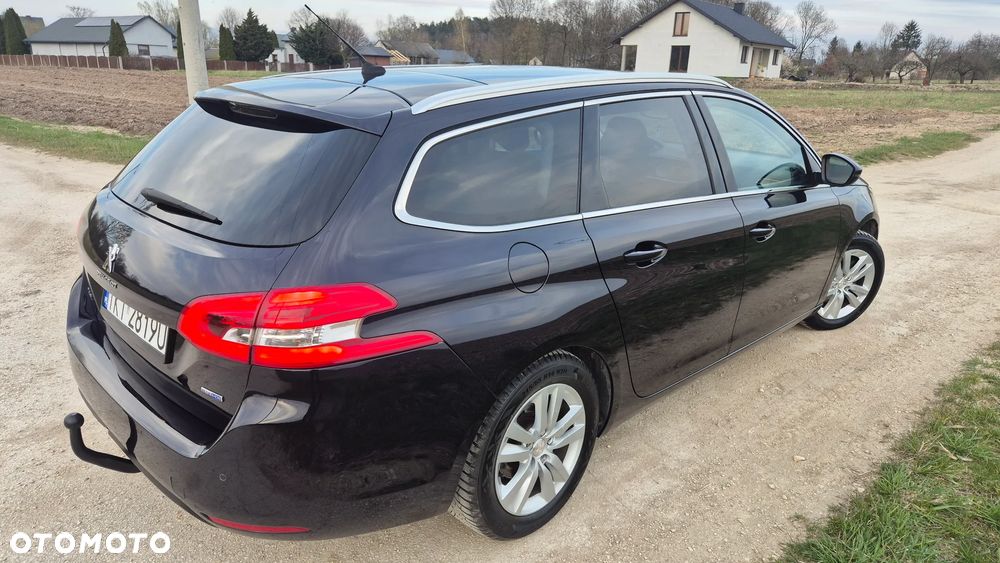 Peugeot 308 1.6 BlueHDi Allure S&S - 2