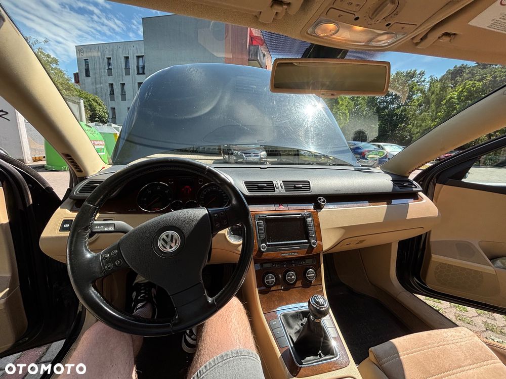 Volkswagen Passat 2.0 TDI Highline - 8