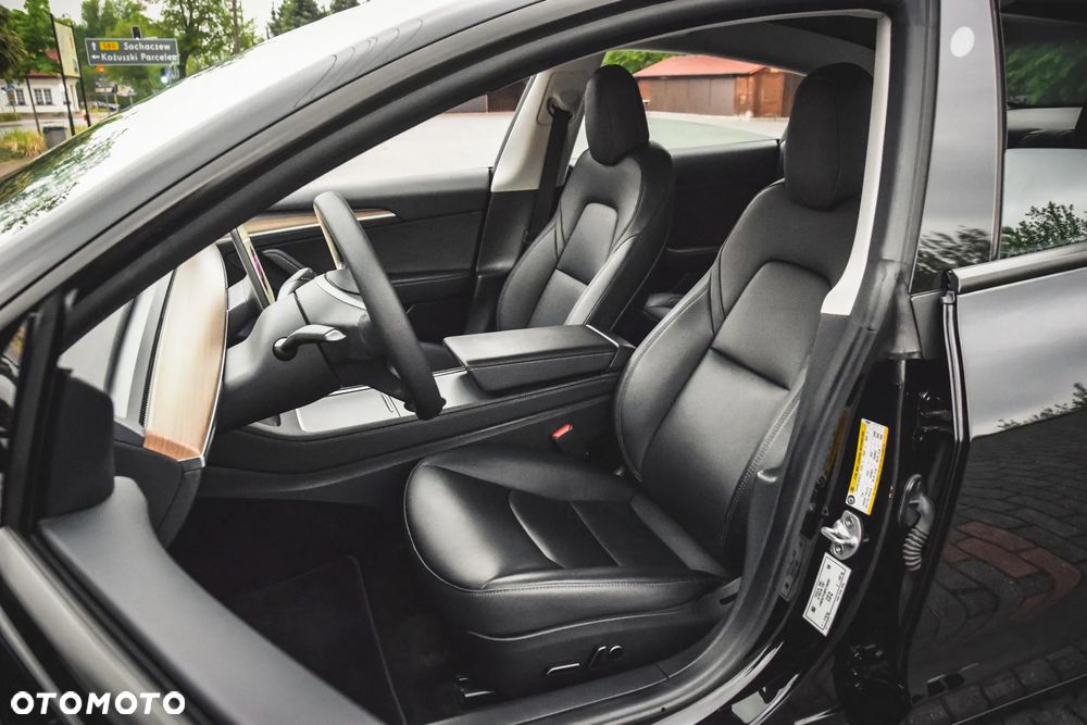 Tesla Model 3 Standard Range Plus - 6