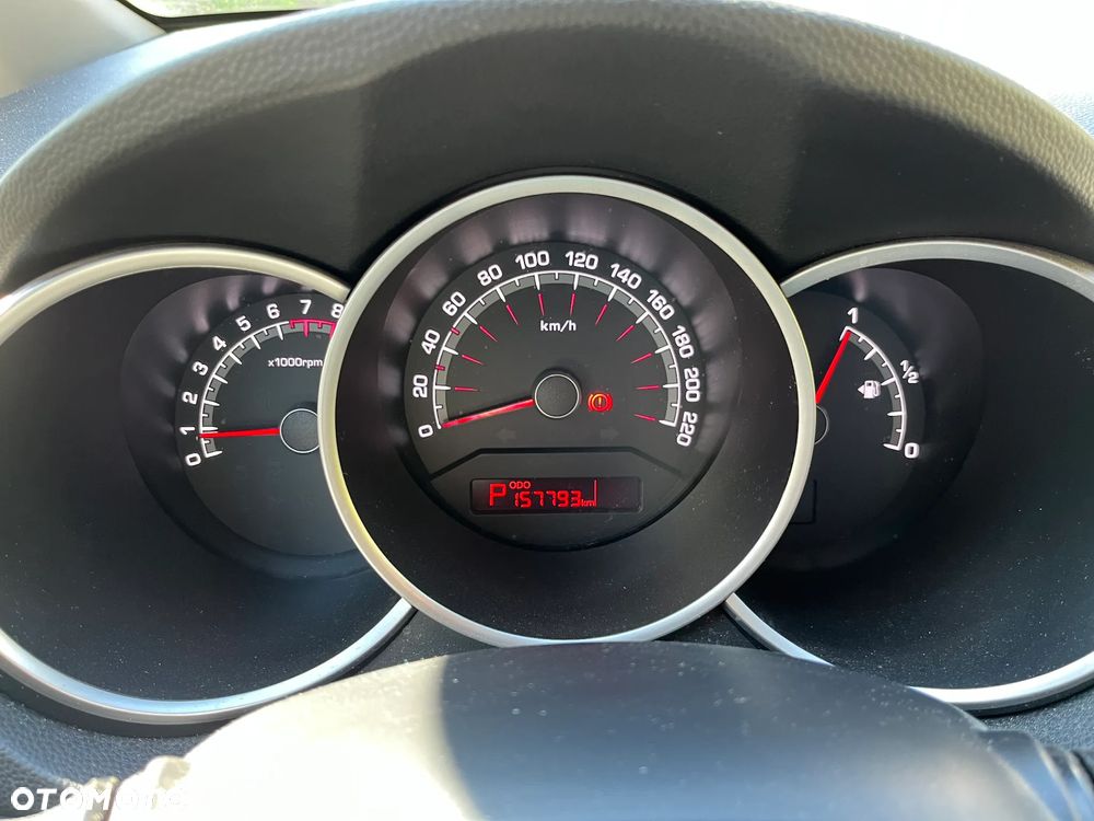 Kia Venga 1.6 XL - 12