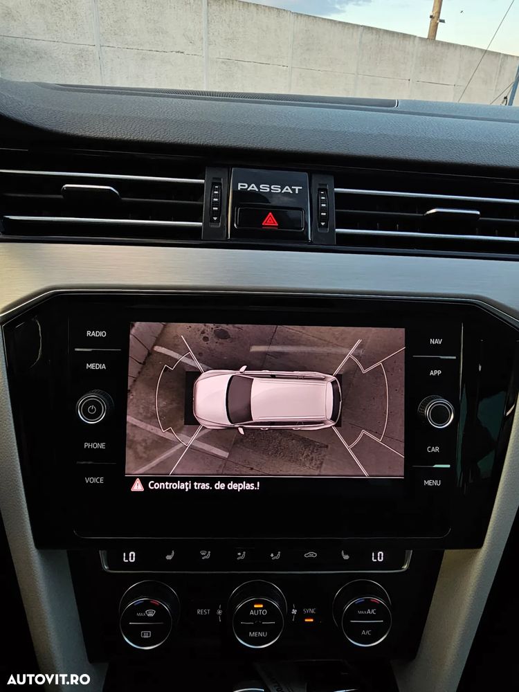 Volkswagen Passat Variant 2.0 TDI DSG R Executive - 17