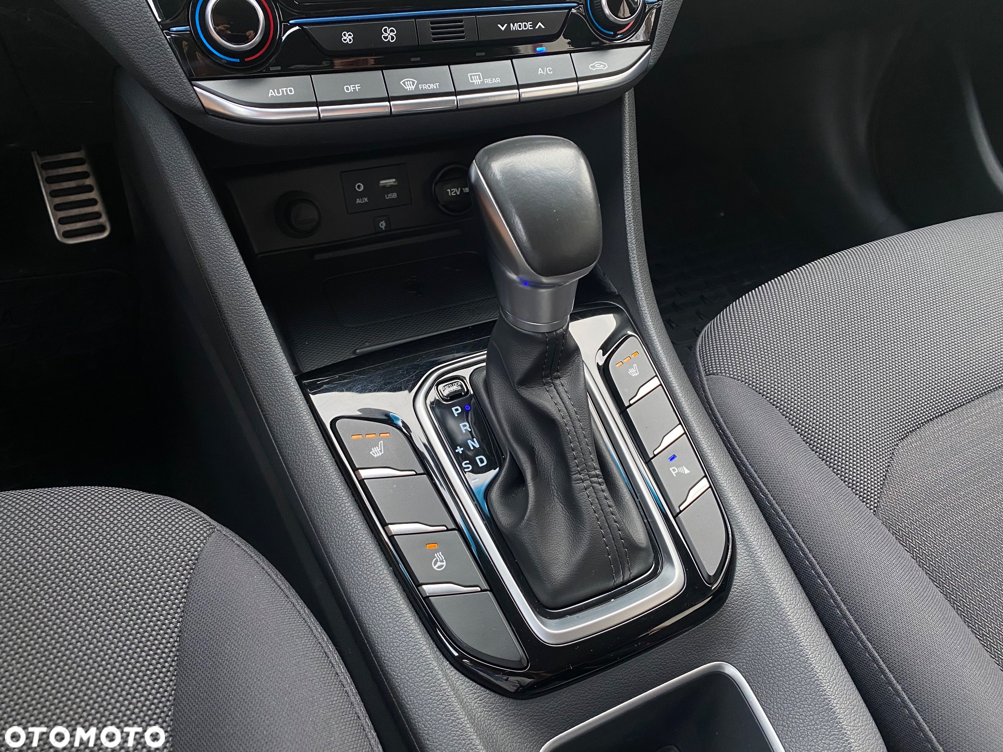 Hyundai IONIQ hybrid Premium - 15