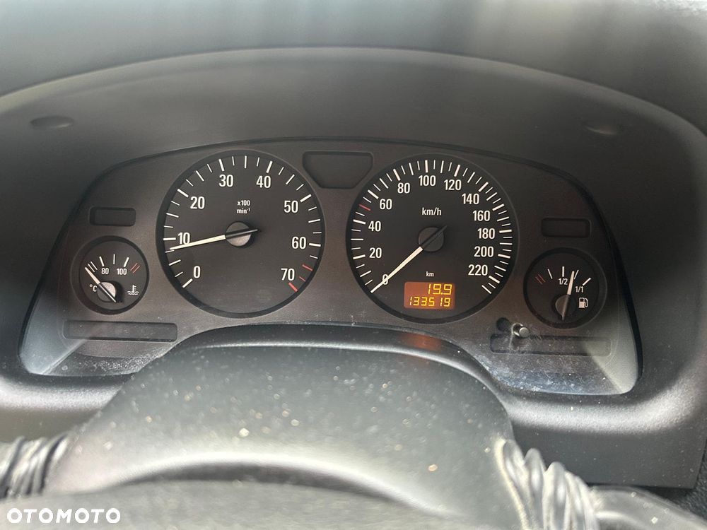 Opel Astra 1.4 - 5