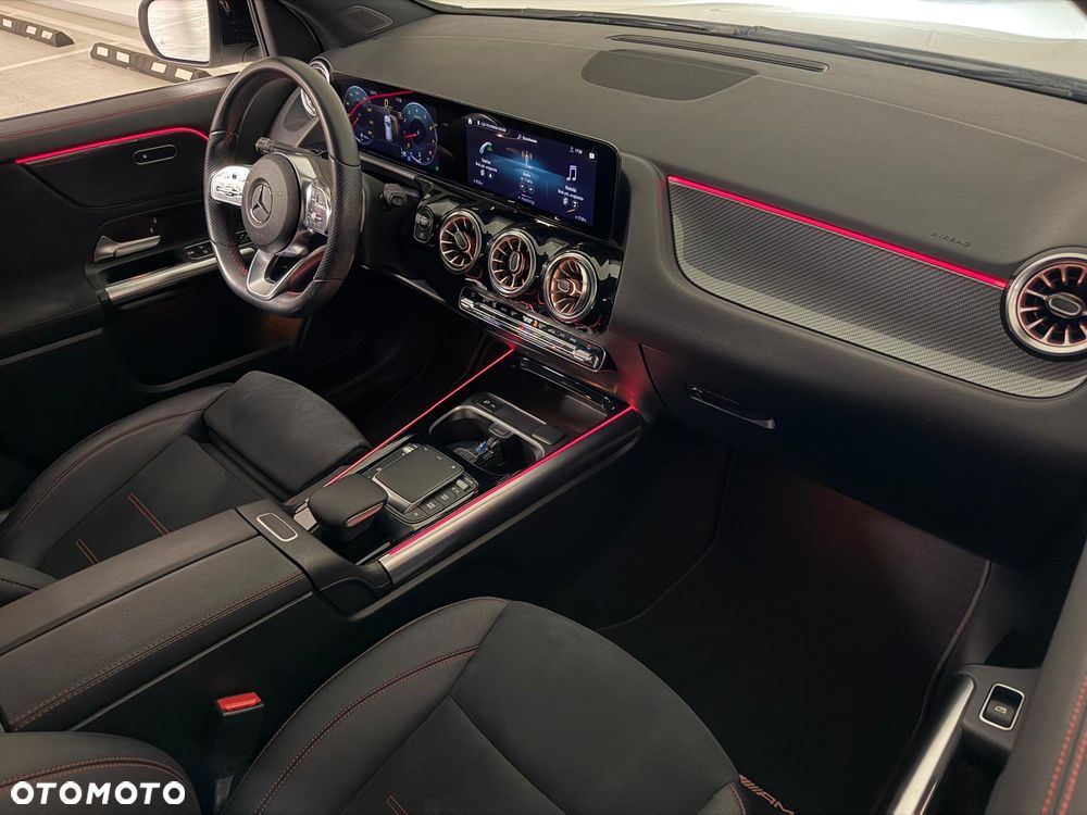 Mercedes-Benz GLA 250 AMG Line - 20