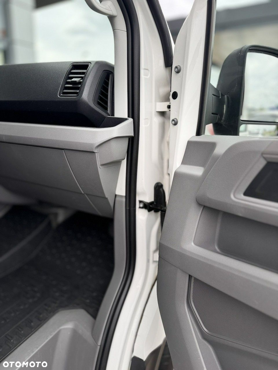Volkswagen Crafter - 25