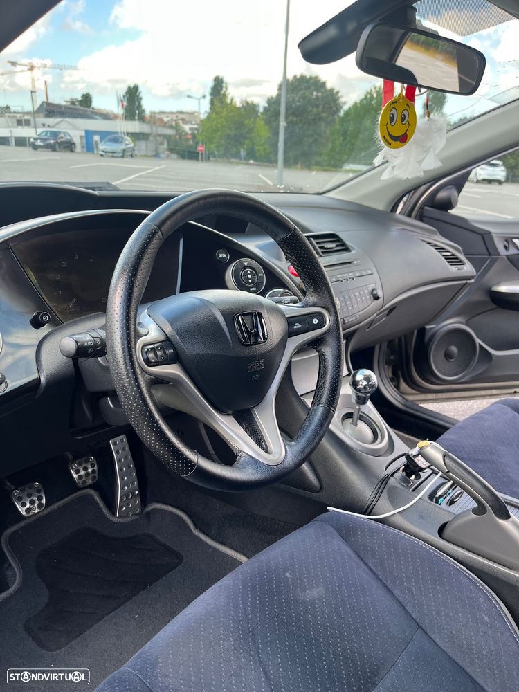 Honda Civic 1.4 Comfort - 9