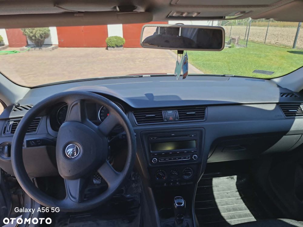 Skoda RAPID 1.2 TSI Ambition - 8