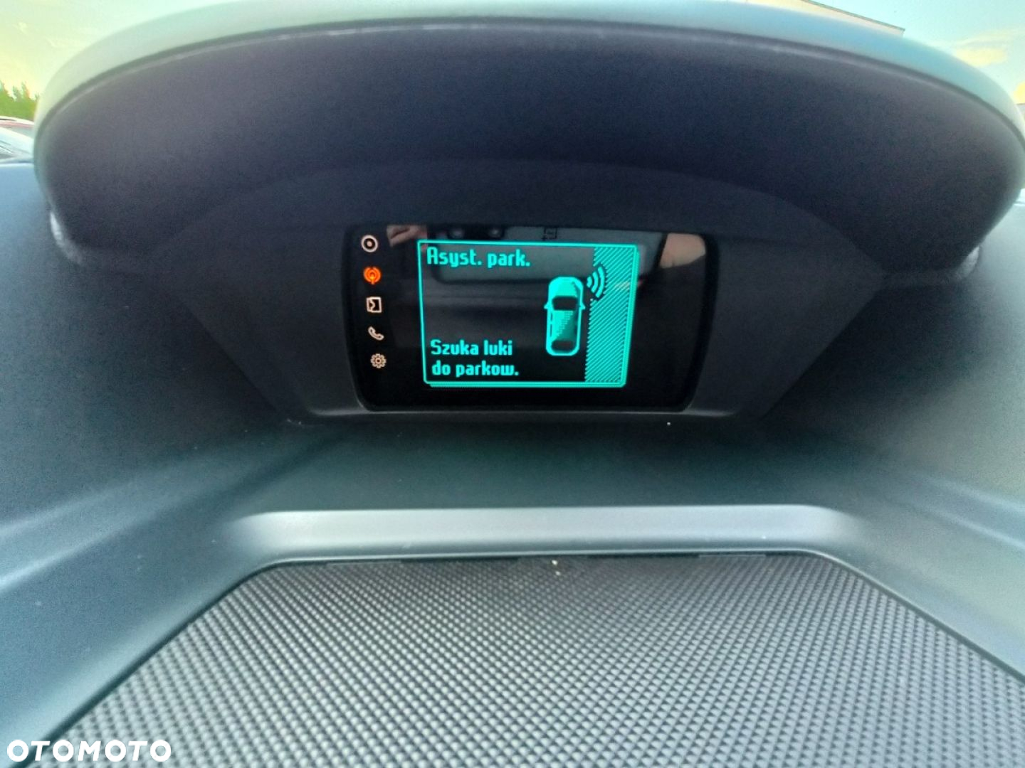 Ford C-MAX - 11