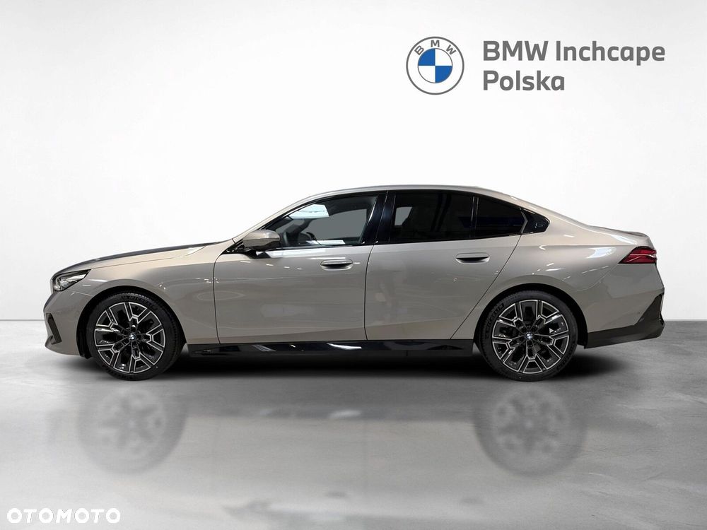 BMW 520D 2025 photo 2