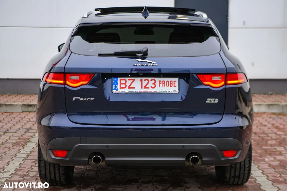 Jaguar F-Pace 25t AWD Portfolio - 5