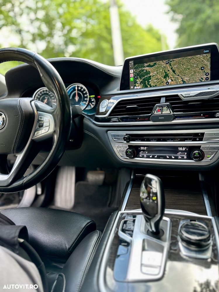 BMW Seria 7 - 12