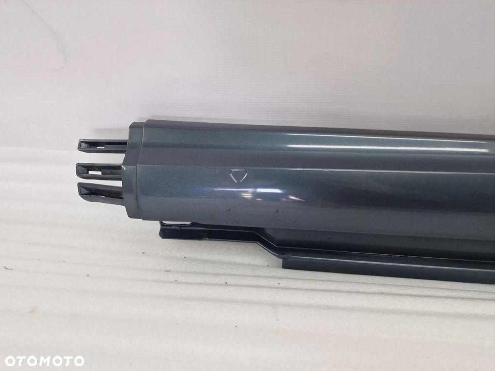 VW PASSAT B7 R-LINE 10- 3AA PRAWA LISTWA PROGOWA / NAKŁADKA PROGU , NR 3AA853856C , NR AUKCJI PR313 - 2