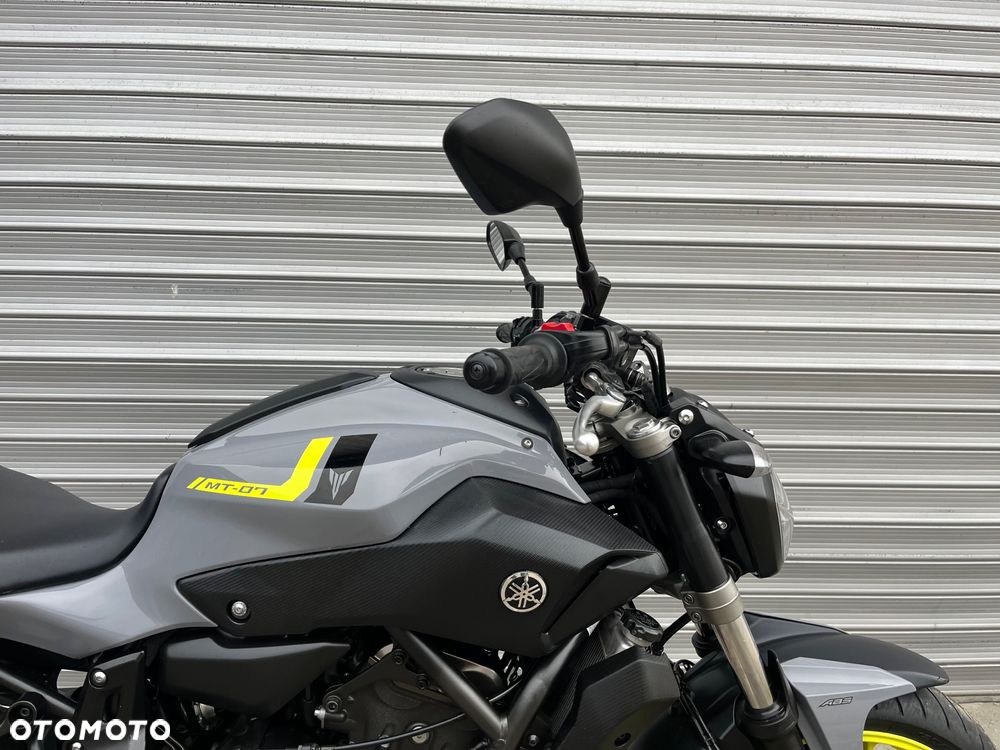 Yamaha MT - 32