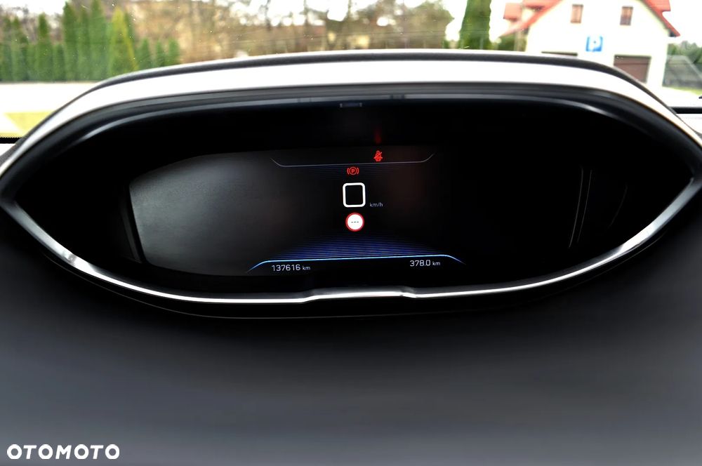 Peugeot 3008 1.2 PureTech Allure S&S - 36