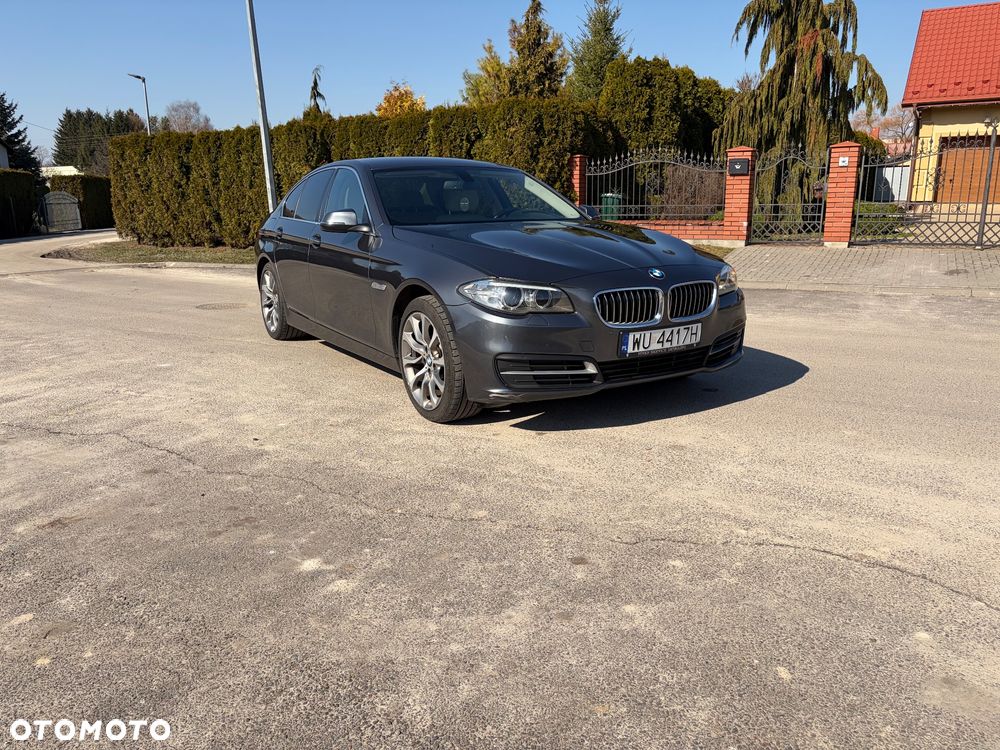 BMW Seria 5 520d xDrive Luxury Line - 9
