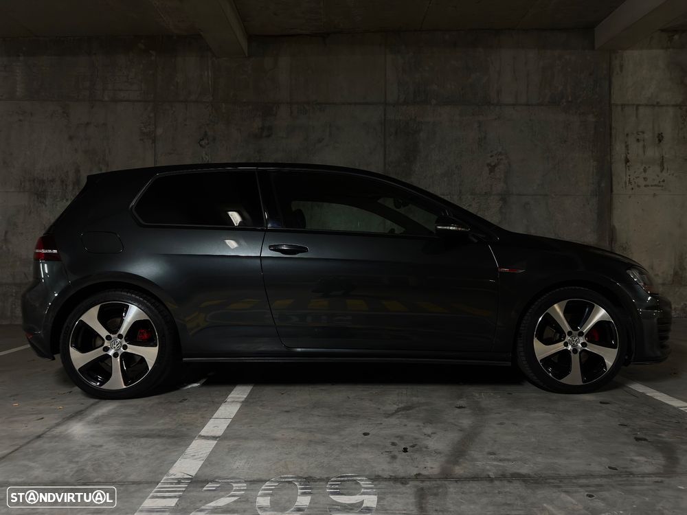 VW Golf 2.0 TSi GTi - 15