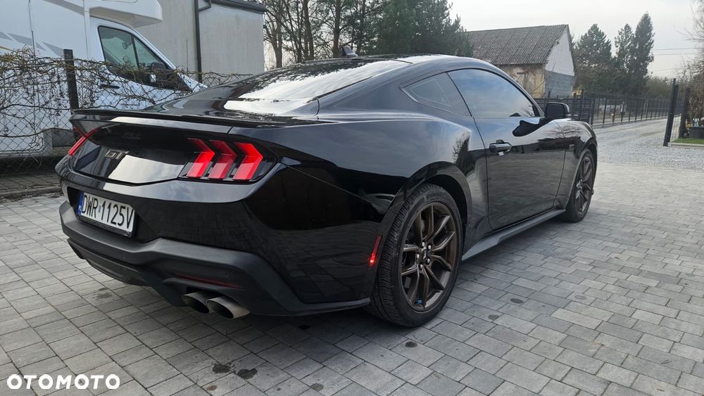 Ford Mustang - 2