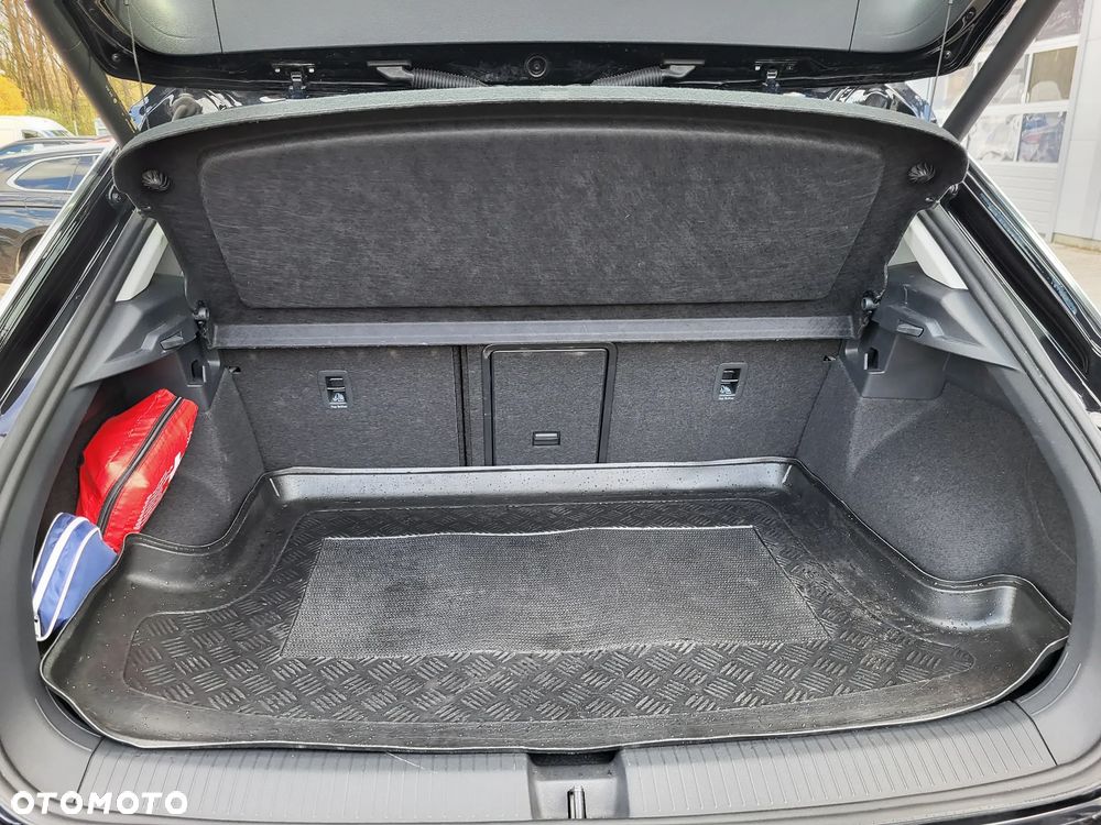 Volkswagen T-Roc 1.5 TSI Style DSG - 17