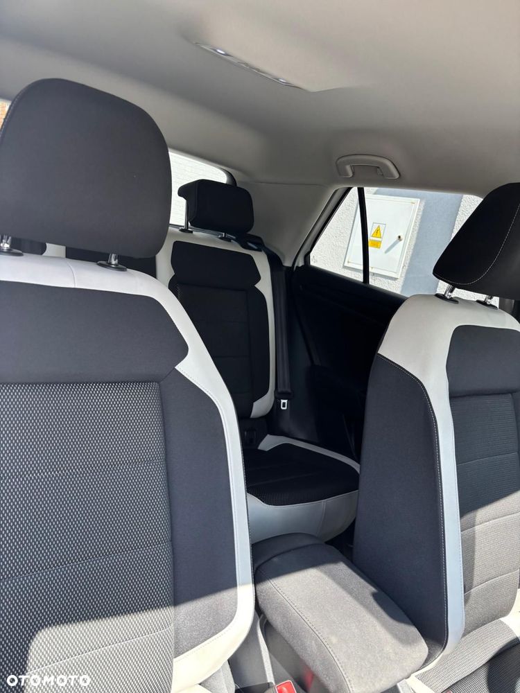 Volkswagen T-Roc 1.5 TSI ACT Premium - 9