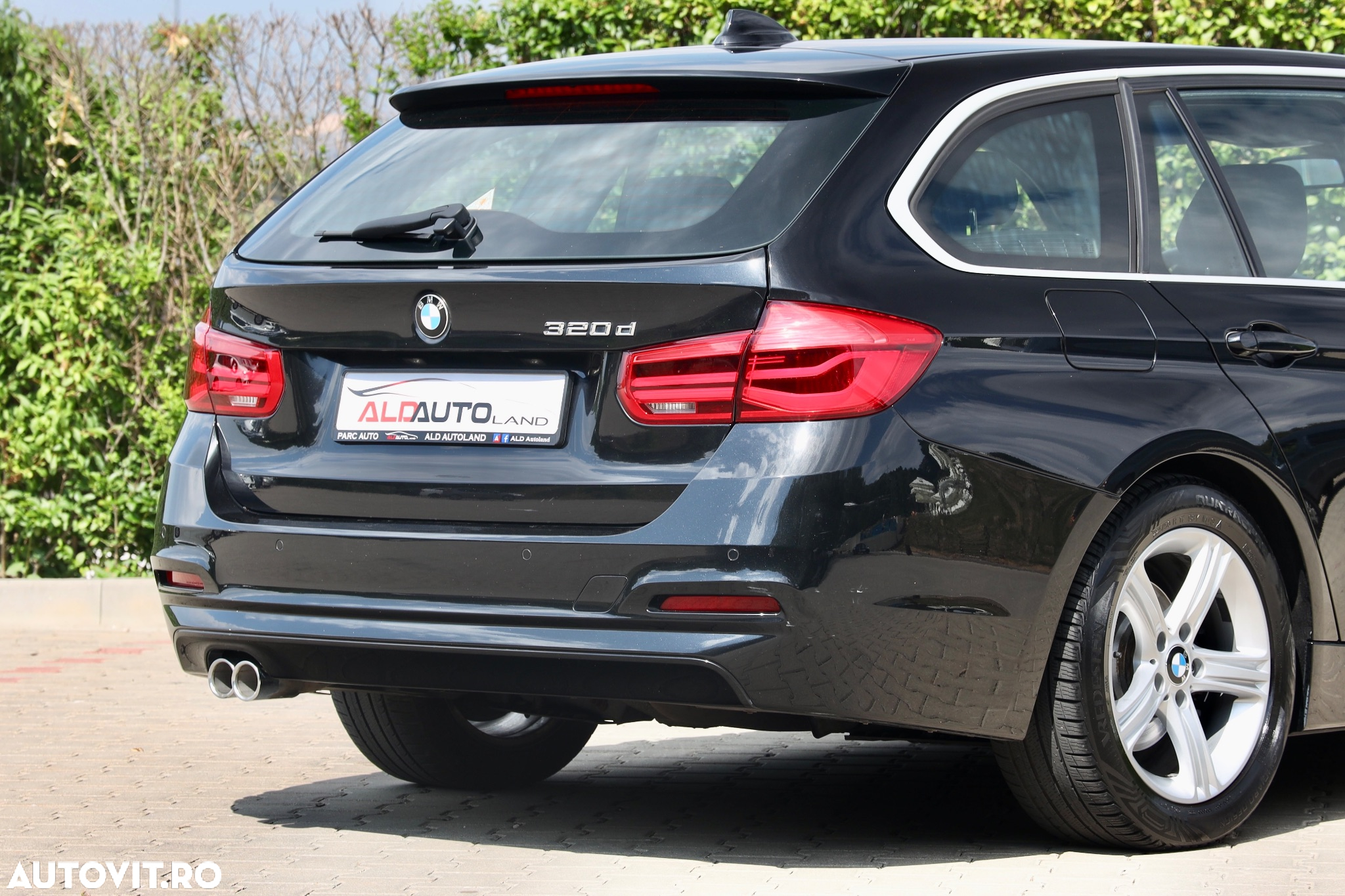 BMW Seria 3 320d Efficient Dynamic Edition Aut. - 32