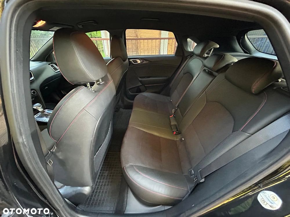 Kia Ceed 1.6 T-GDI GT DCT - 8