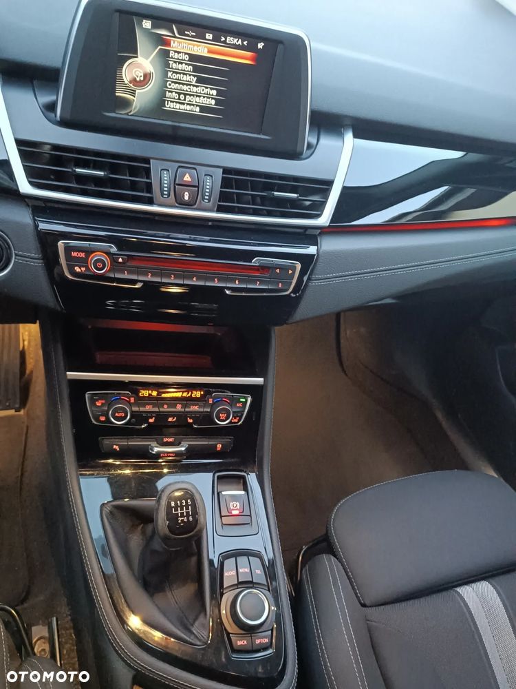 BMW Seria 2 218d Sport Line - 19