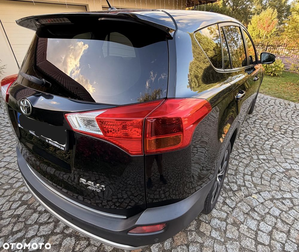 Toyota RAV4 - 8