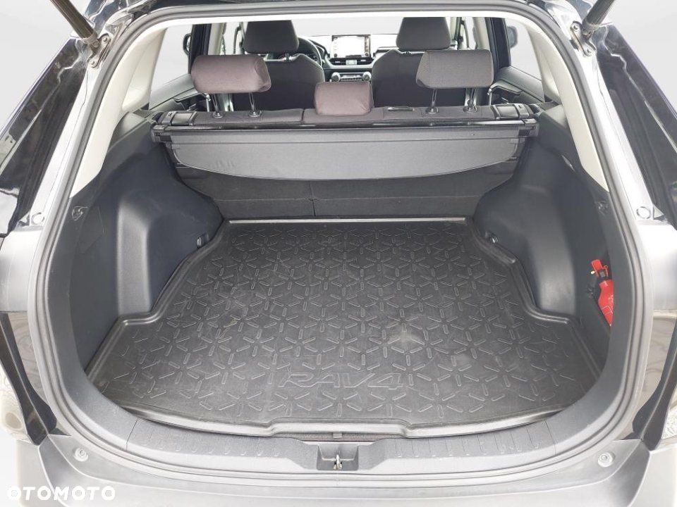 Toyota RAV4 - 16