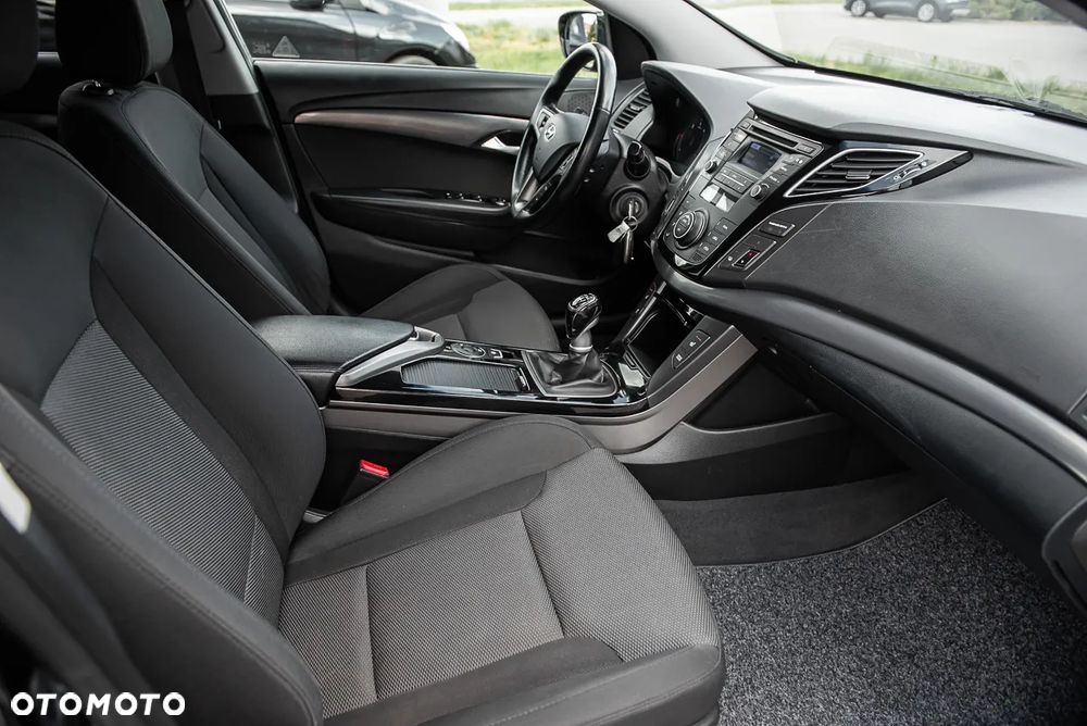 Hyundai i40 - 30